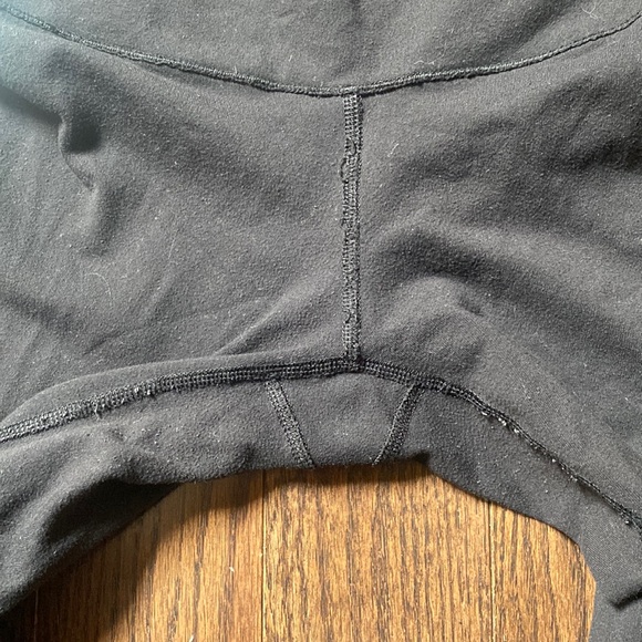 Lululemon Leggings size 6 - Picture 3 of 10